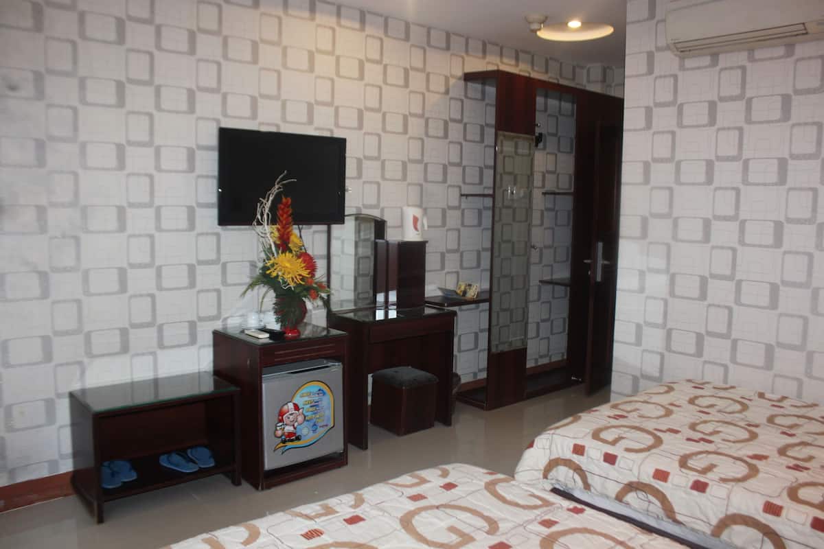 Minibar, Schreibtisch, kostenloses WLAN