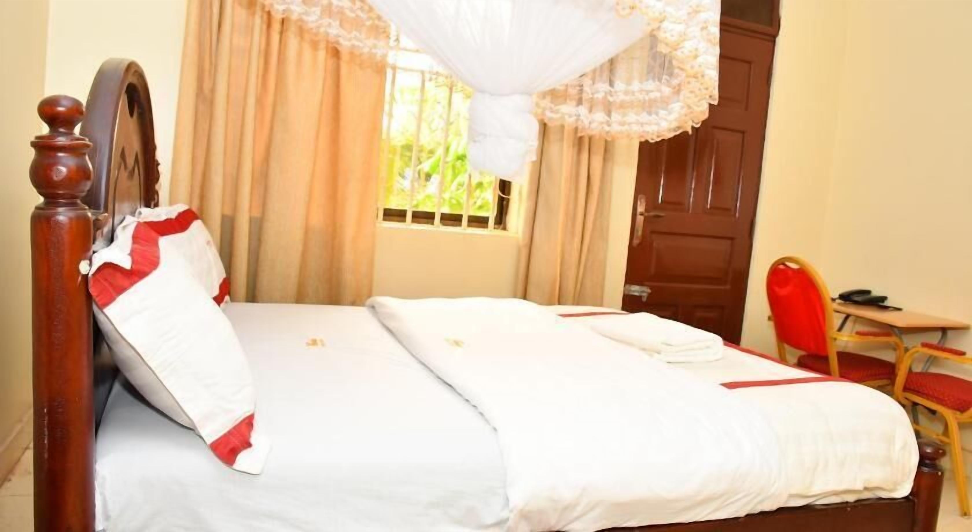 Desk, free WiFi, bed sheets