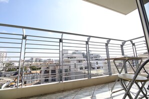 Balcony - Villa Bianco (Naha)