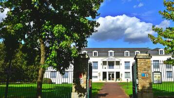 Fachada del alojamiento