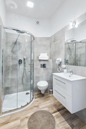 Bathroom - Sleep Innn (Kraków)