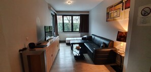Family Apartment, Non Smoking, Garden View (Grande Bouffe) | Iron/ironing board, free WiFi, bed sheets - Residence Marie-Thérese (Brussels)