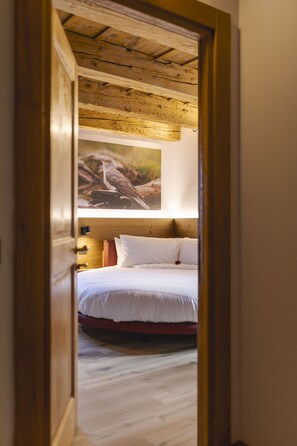 Superior-Loft | 1 Schlafzimmer, hochwertige Bettwaren, Schreibtisch