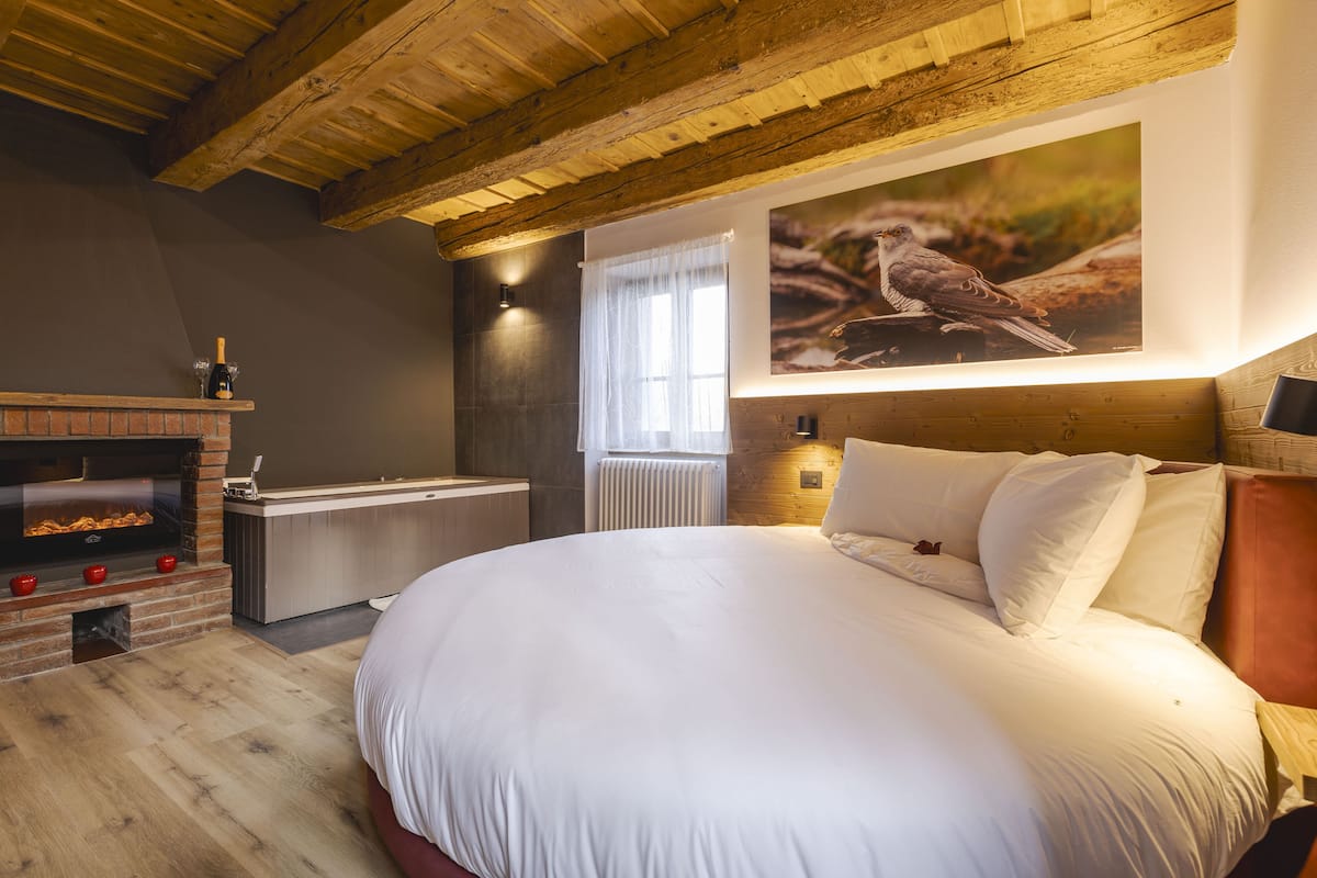 Superior loft | 1 slaapkamer, luxe beddengoed, een bureau, geluiddichte muren