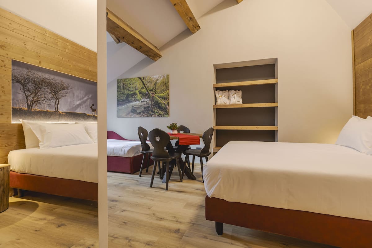 Design studio | 1 slaapkamer, luxe beddengoed, een bureau, geluiddichte muren