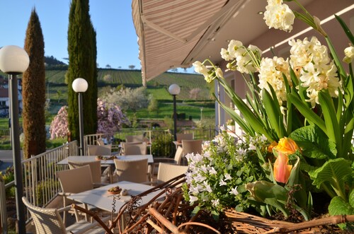 Hotel & Restaurant Castell