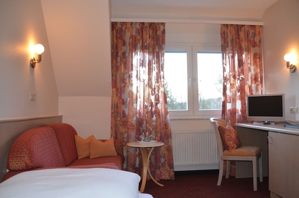 Hotel & Restaurant Castell - Leinsweiler