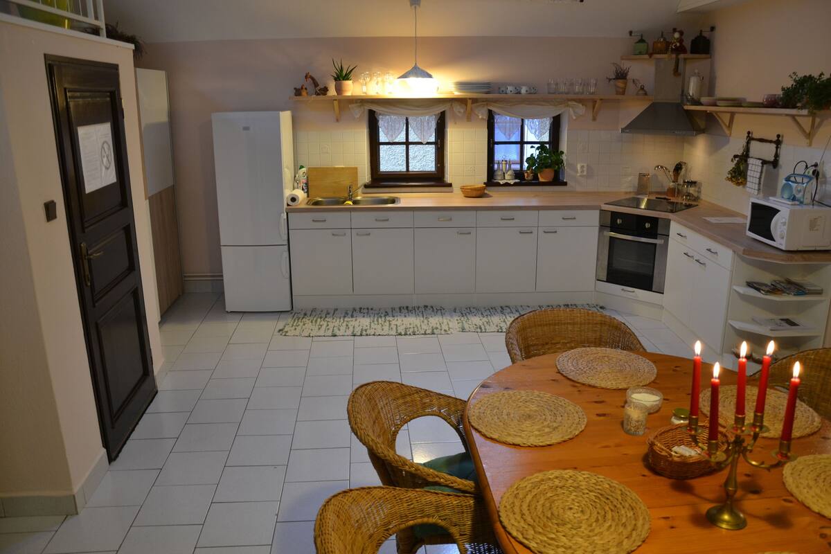 Dupleks, 2 kamar tidur, dapur | Dapur pribadi | Mesin pembuat kopi/teh, lemari es, microwave, dan oven