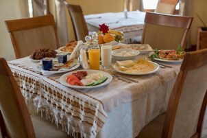 Free buffet breakfast