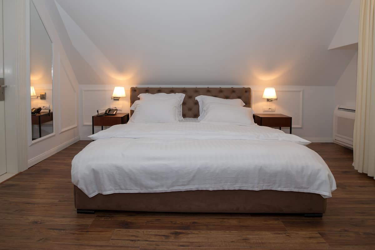 comfort double room, accessible | 1 bedroom, egyptian cotton sheets, premium bedding, memory-foam beds