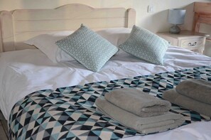 Double Room - Chambres Et Tables D'Hote De Margaridou (Blesle)