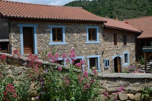 Exterior - Chambres Et Tables D'Hote De Margaridou (Blesle)