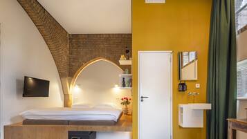 MOST EPIC ROOM | Wi-fi percuma, cadar katil