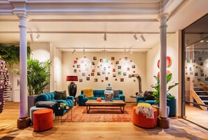 Zona de estar del vestíbulo