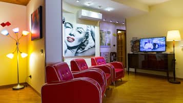 Sala de estar en el lobby