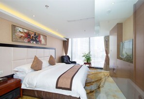 エグゼクティブ スイート | ミニバー、セーフティボックス (室内)、デスク、遮光カーテン