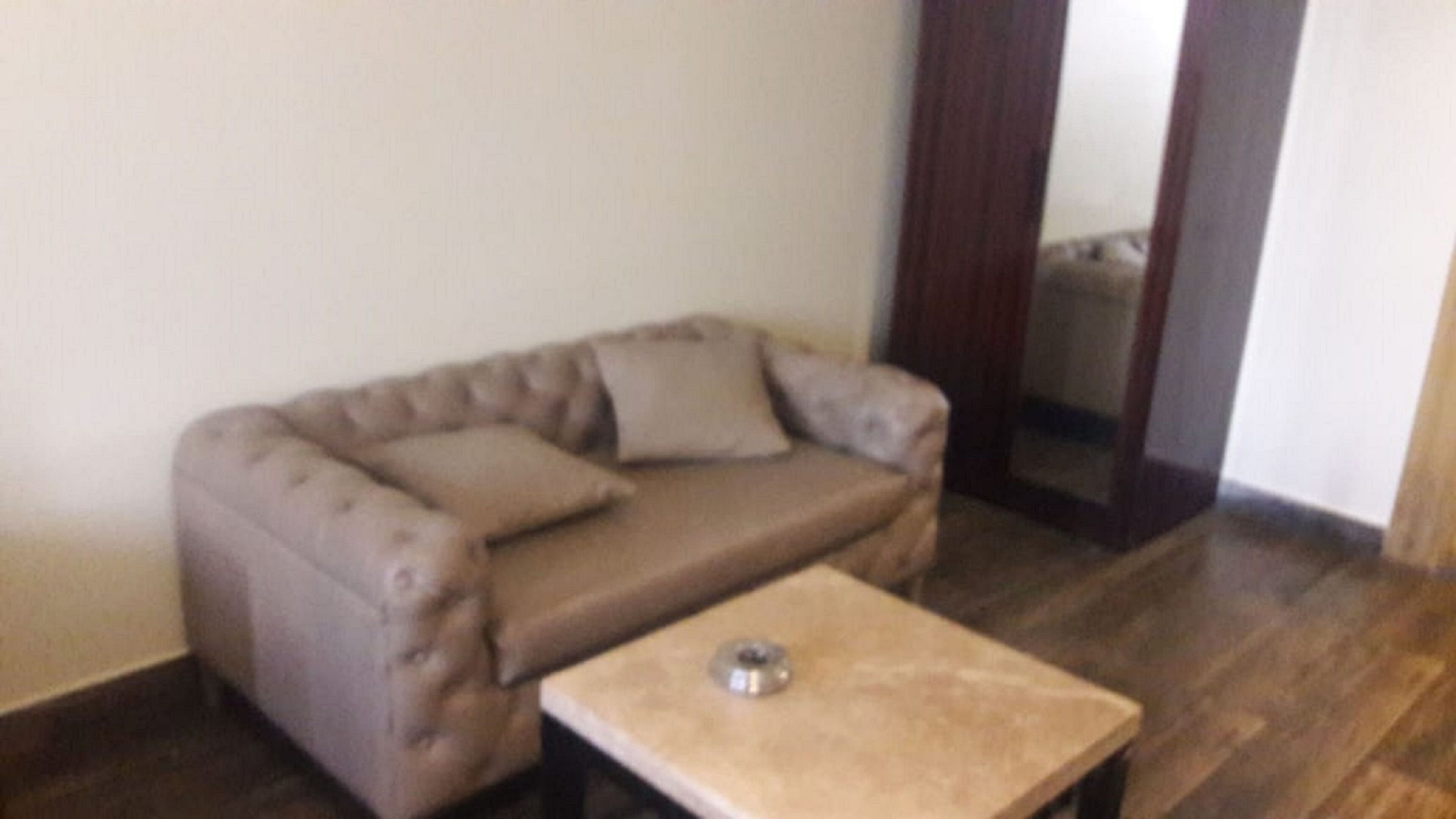 Photo - Hotel Banz Near Indira Gandhi Airport Delhi