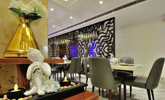 Morgunverður og hádegisverður í boði, alþjóðleg matargerðarlist