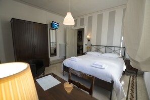 Classic Double Room, Shared Bathroom