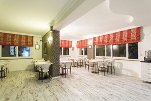Desayuno buffet incluido todos los días