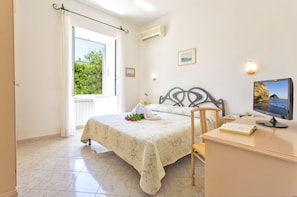 Classic Double Room, 2 Single Beds - Eden Park (Forio)