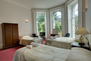 Desk, iron/ironing board, travel crib, bed sheets - Devonshire Hotel (Torquay)