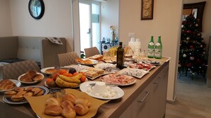 Desayuno buffet incluido todos los días 
