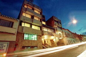 Exterior - Hotel Cuellars (San Juan de Pasto)