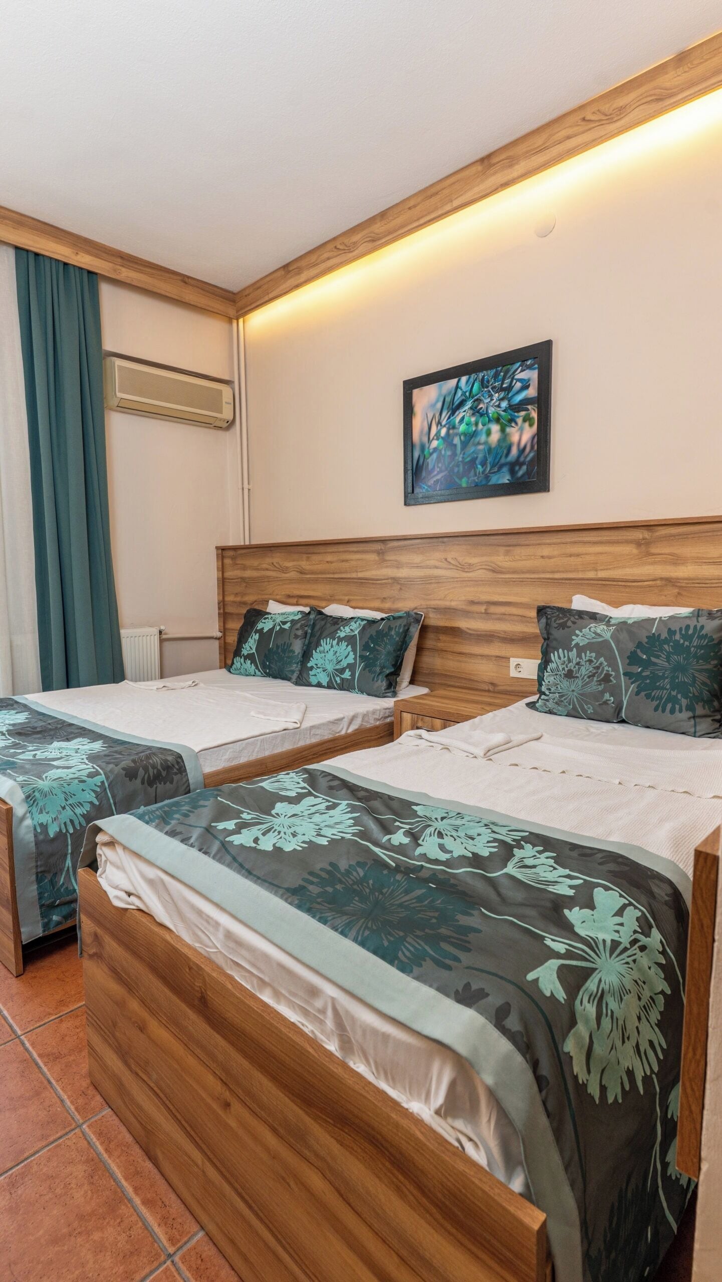 Standard Room | In-room safe