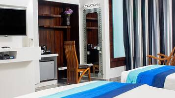 Luxury Suite, 1 Bedroom, Garden View | Egyptian cotton sheets, premium bedding, down duvets