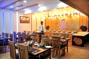 Frühstück, Mittagessen, Abendessen, internationale Küche