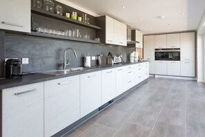 Casa Deluxe, 4 habitaciones, para no fumadores, vista al campo de golf | Cocina privada | Refrigerador, microondas, horno y parrilla de estufa 