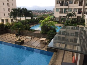 Outdoor pool - RoyalExclusive Margonda Residence 3 (Depok)