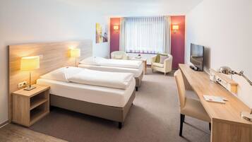 Apartment | Minibar, Schreibtisch, Bügeleisen/Bügelbrett, kostenloses WLAN