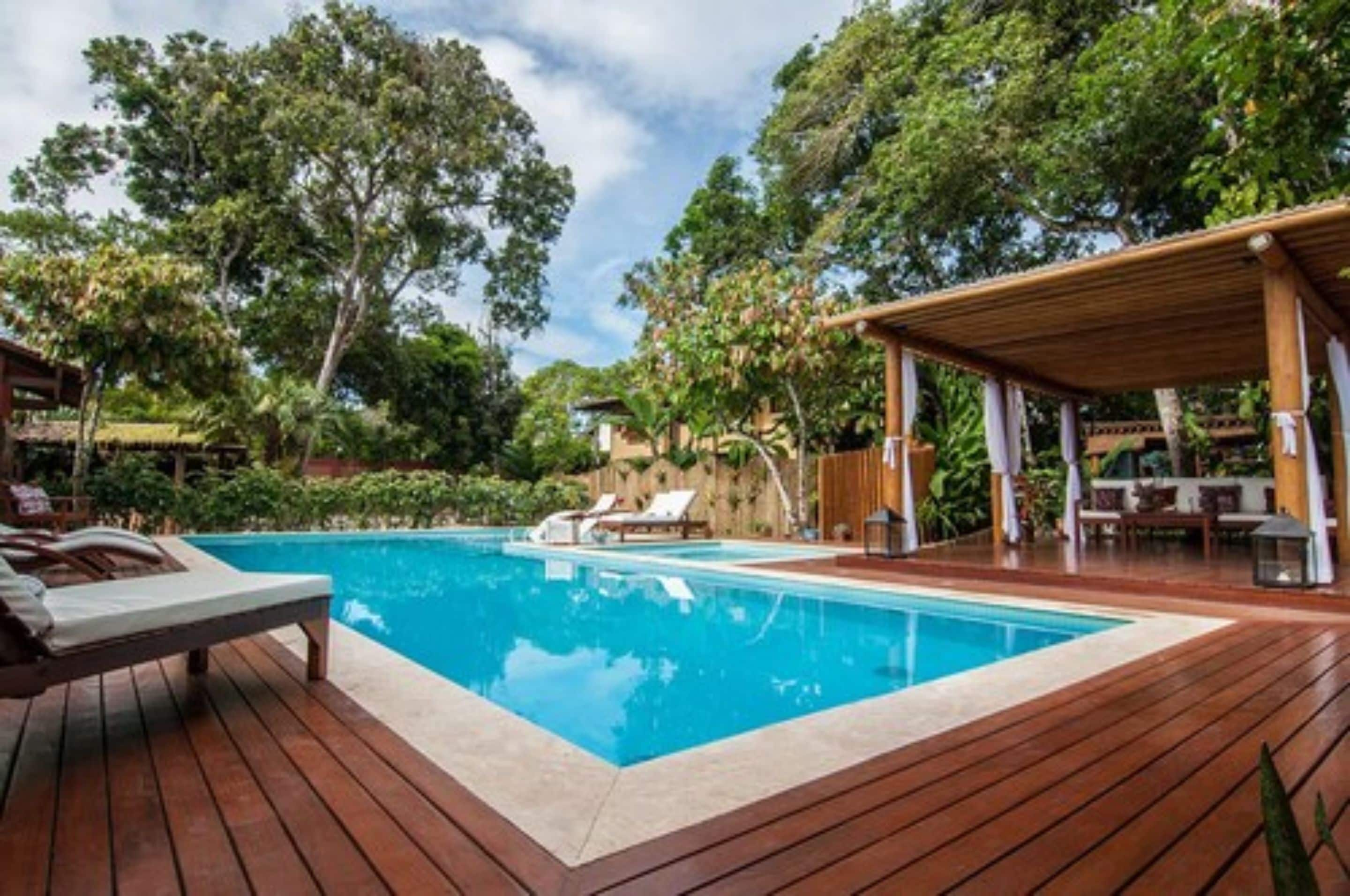 Outdoor pool, open 8:00 AM to 10:00 PM, pool umbrellas, sun loungers