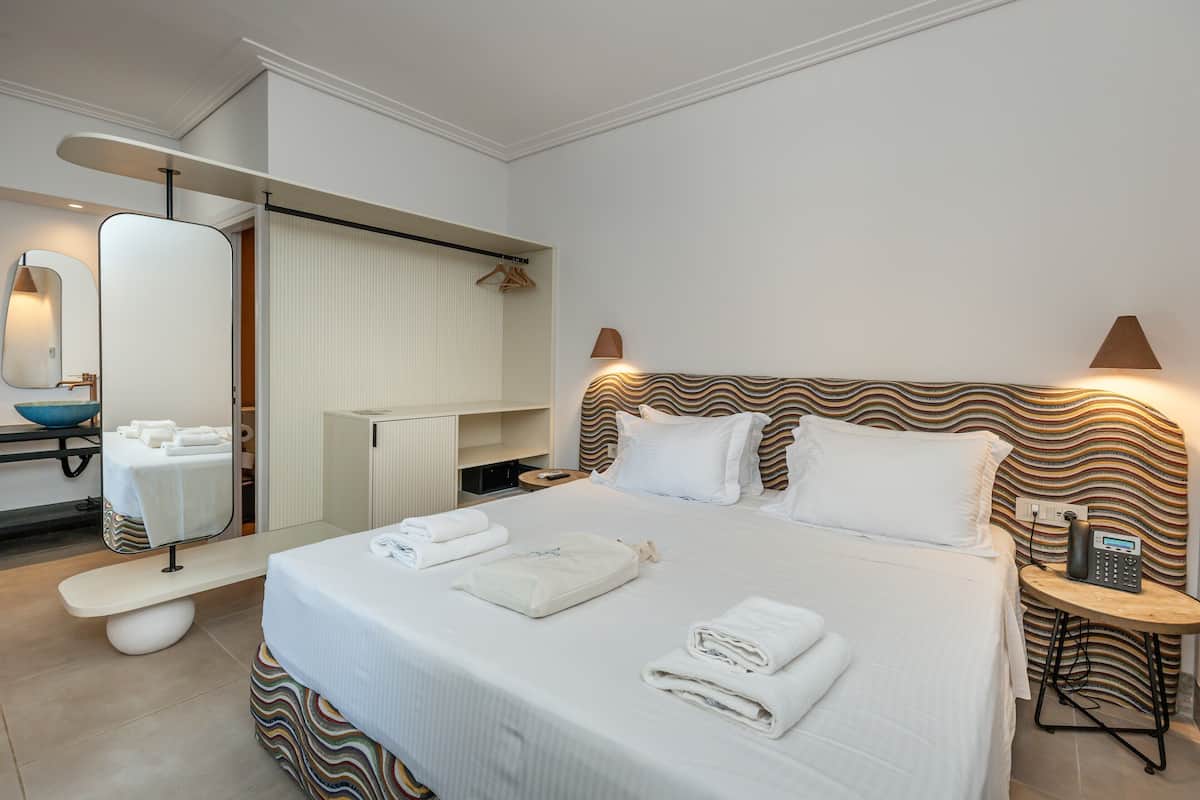 In-room safe, desk, free WiFi, individually furnished