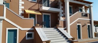 Armeno Resort and Armeno Annex