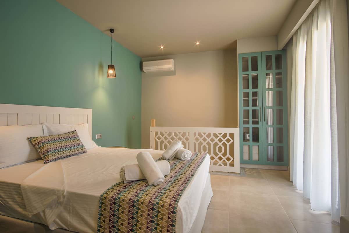 In-room safe, desk, free WiFi, individually furnished