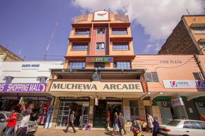 Front of property - Enkare Hotel (Nairobi)