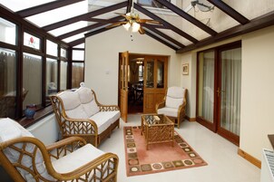 Televisión LED 32 pulgadas con canales de televisión vía satélite