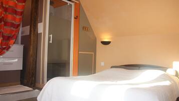 Literie de qualité supérieure, rideaux occultants, chambres insonorisées