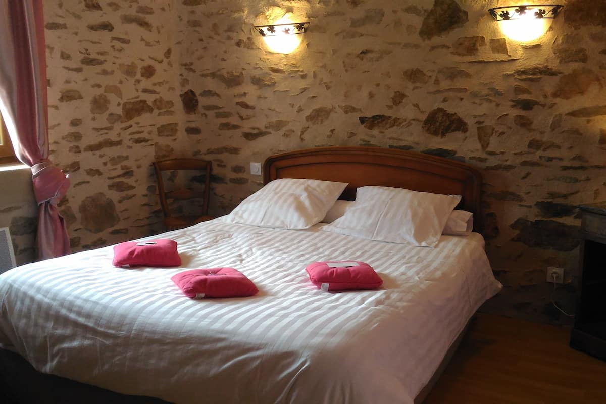 Camera doppia (De la Comba) | Biancheria da letto di alta qualità, tende oscuranti, insonorizzazione