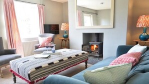 Cottage, 3 phòng ngủ | Phòng khách | TV màn hình phẳng 