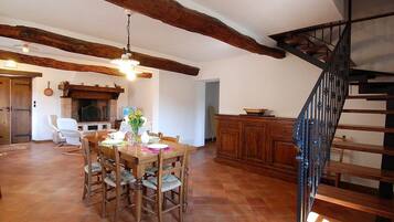 Villa, 3 Bedrooms | Living area | TV