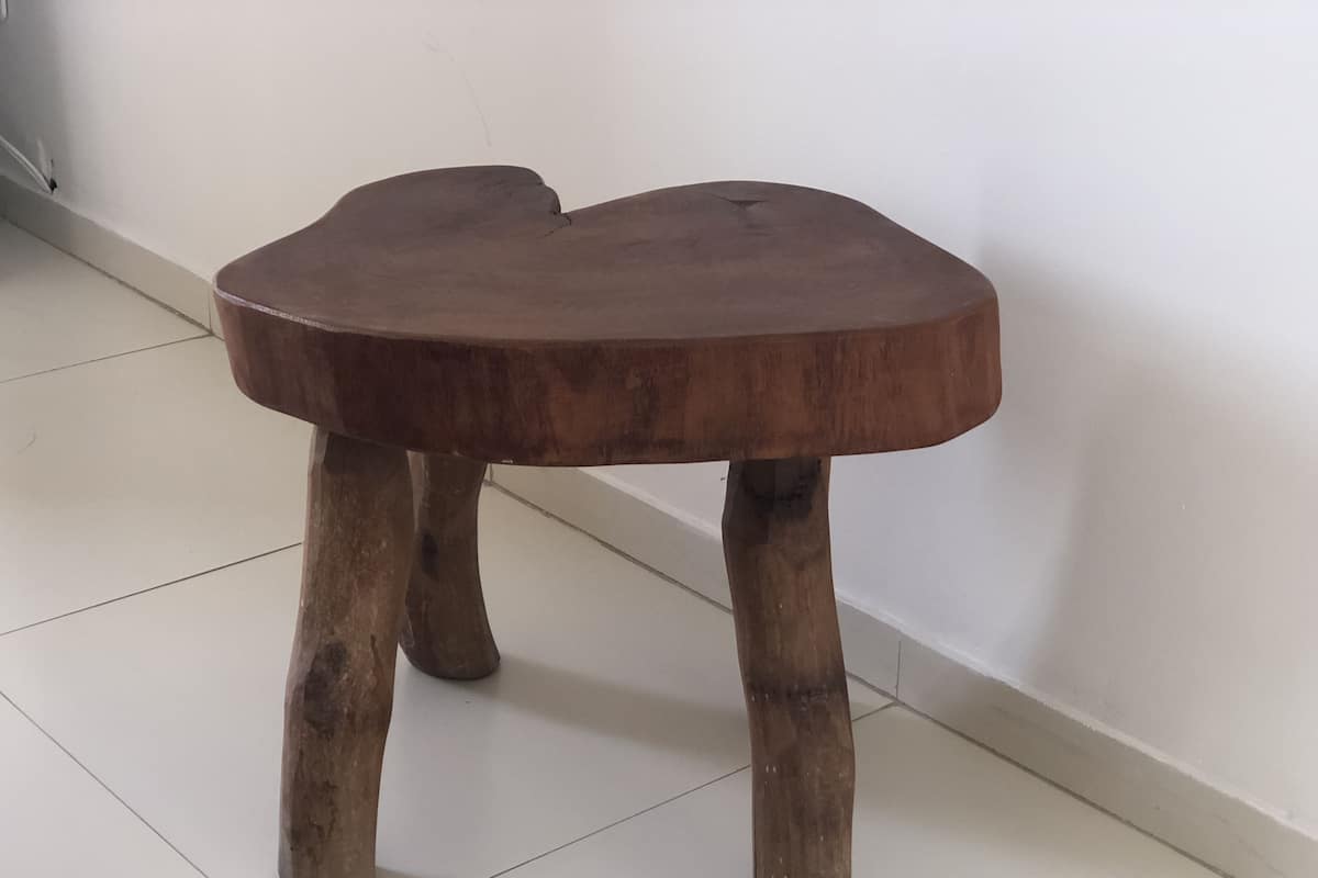 Ropa de cama hipoalergénica, minibar, escritorio