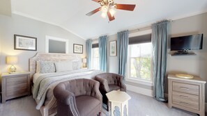 Premium Room, Private Bathroom (Compass Rose - King, Balcony Room) | Individually decorated, individually furnished, blackout curtains - Holbrook House (Bar Harbor)