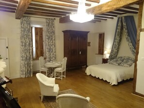 Double Room (Les Heures Bleues) | Individually decorated, individually furnished, desk, blackout curtains