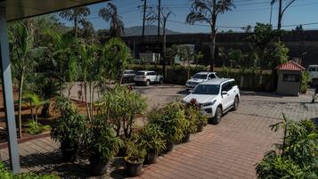 Deluxe Double Room | Premium bedding, desk, laptop workspace, iron/ironing board