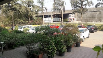Estacionamiento gratis, valet parking gratis