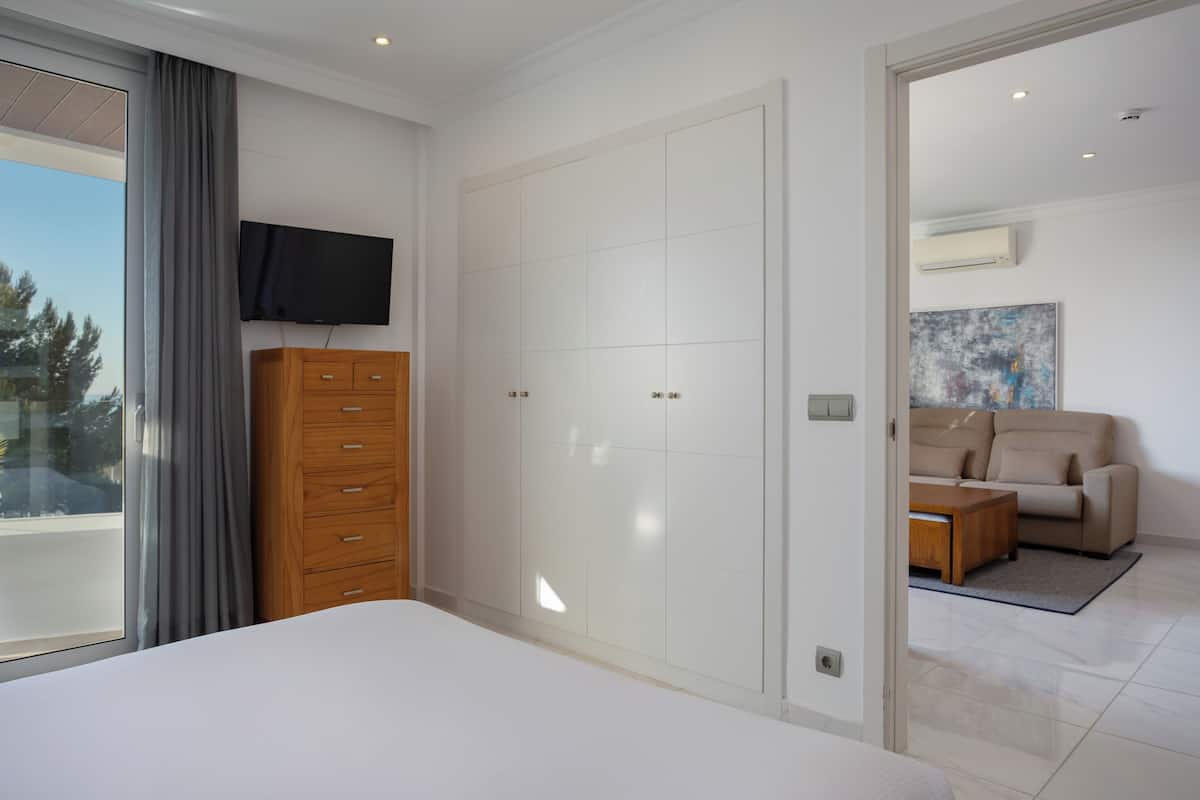Marivent Deluxe Studio | Literie de qualité supérieure, coffres-forts dans les chambres